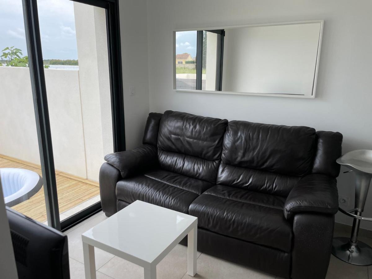 Appartement Avec Spa-Avril A Sept-Camargue 4 Personnes Saint-Laurent-dʼAigouze Εξωτερικό φωτογραφία