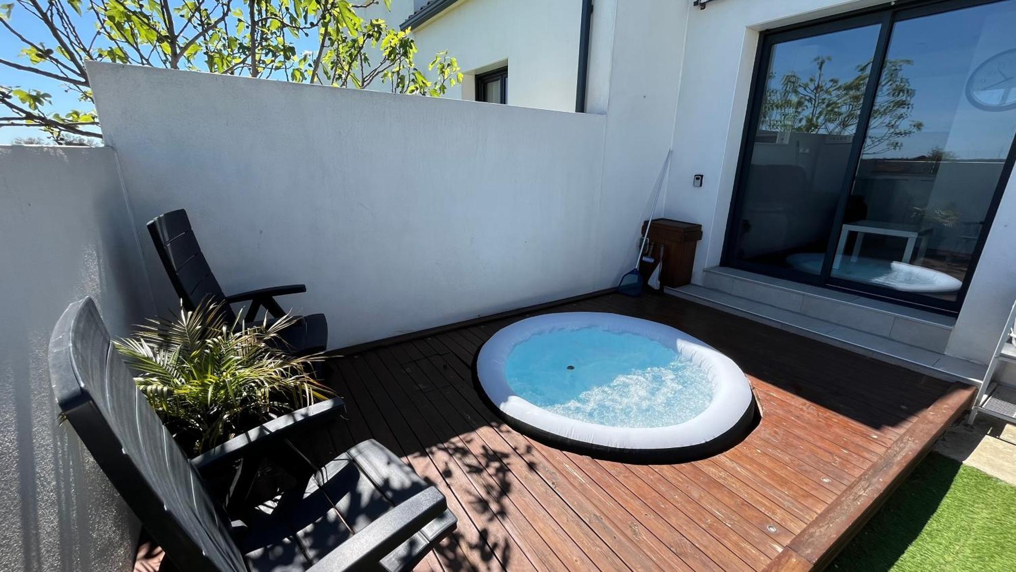 Appartement Avec Spa-Avril A Sept-Camargue 4 Personnes Saint-Laurent-dʼAigouze Εξωτερικό φωτογραφία